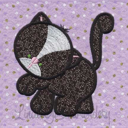 Applique Kitty - Quilted Machine Embroidery Design